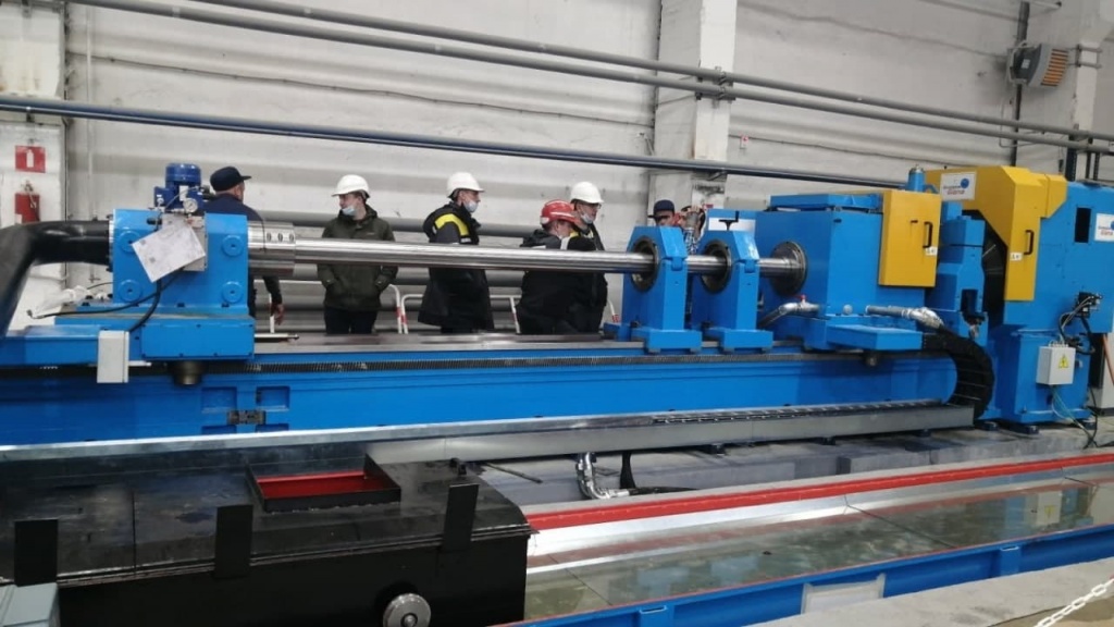 Приемка работ по установке станка глубокой расточки и раскатывания.jpg Приемка работ по установке станка глубокой расточки и раскатывания.jpg