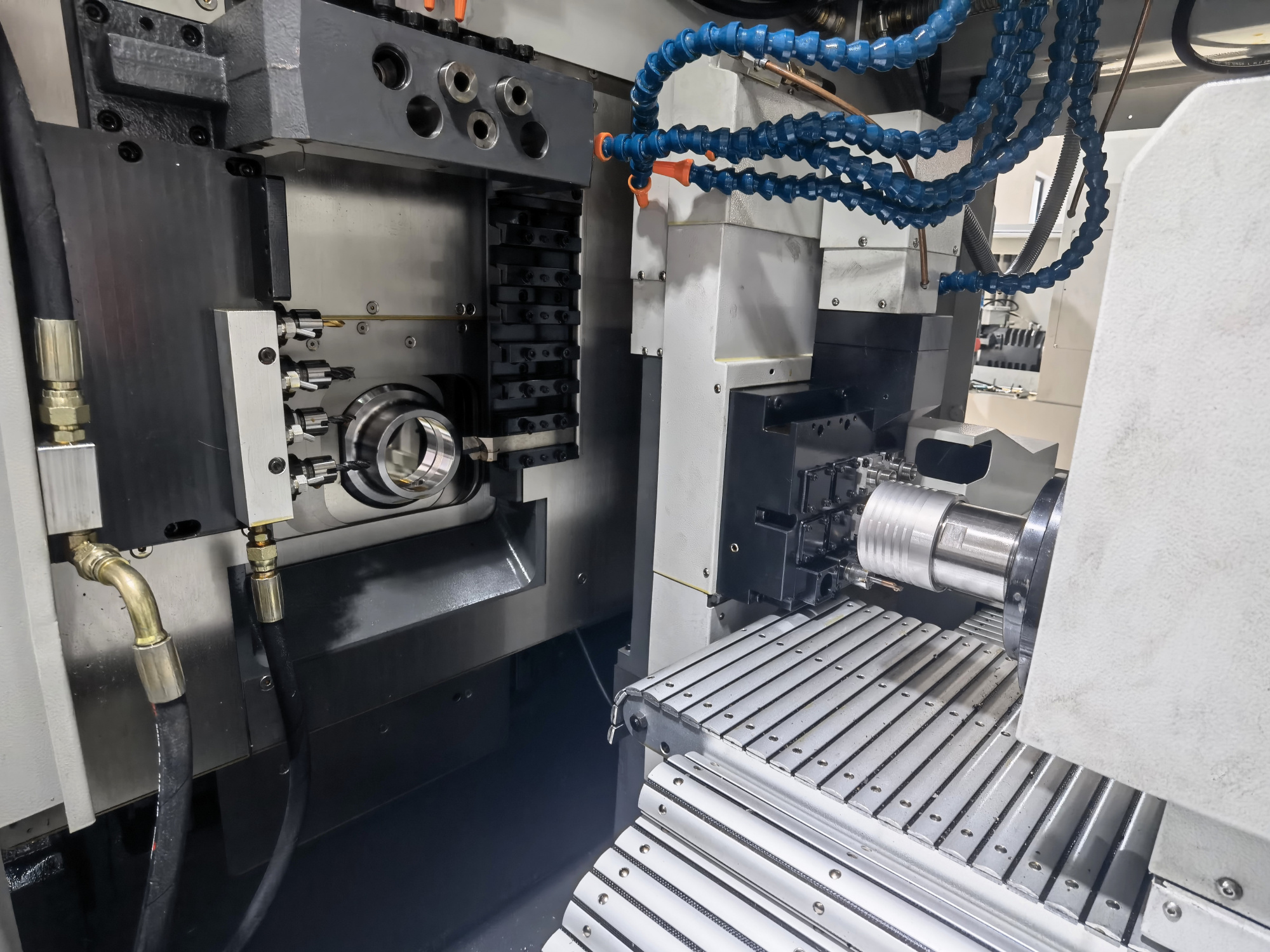 Автомат продольного точения DS-32Z-DY изображение