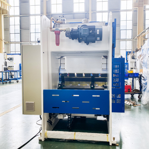 Гидравлический листогибочный пресс ADH WADE-50T/1300 с ЧПУ Delem DA58Tx изображение